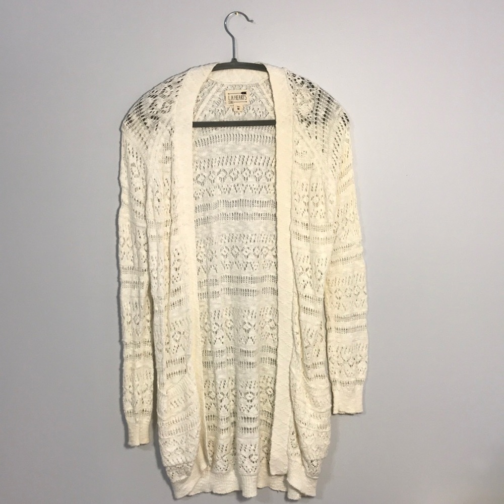 White cardigan with pockets